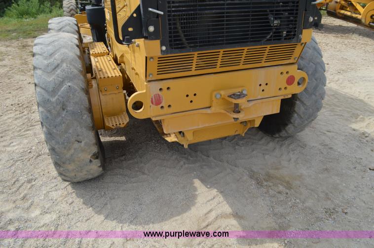 image for item J8697 2010 Caterpillar 140M motor grader