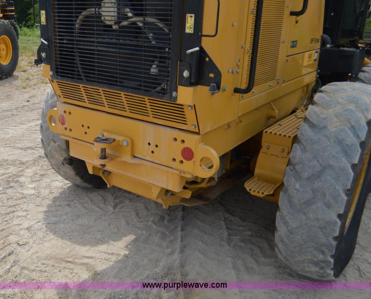 image for item J8697 2010 Caterpillar 140M motor grader