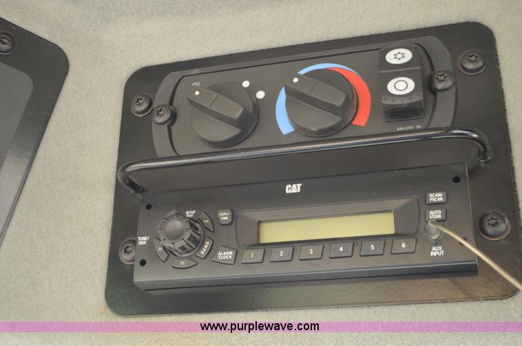 image for item J8697 2010 Caterpillar 140M motor grader