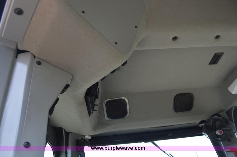 image for item J8697 2010 Caterpillar 140M motor grader