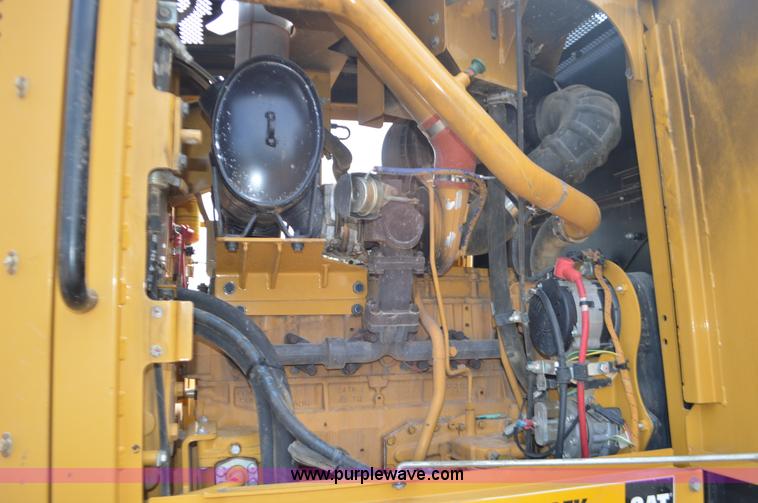 image for item J8697 2010 Caterpillar 140M motor grader