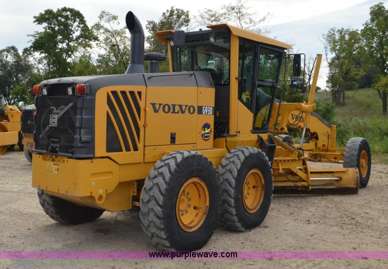 image for item J8698 2007 Volvo G930 motor grader