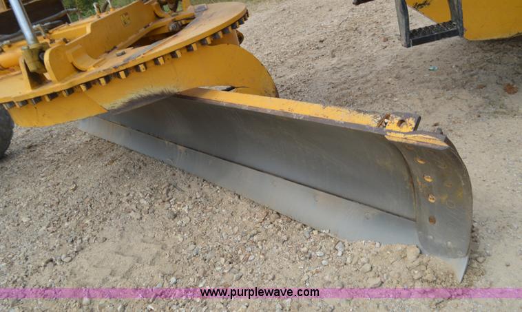 image for item J8698 2007 Volvo G930 motor grader