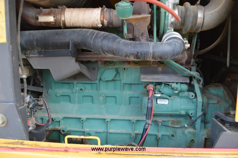 image for item J8698 2007 Volvo G930 motor grader