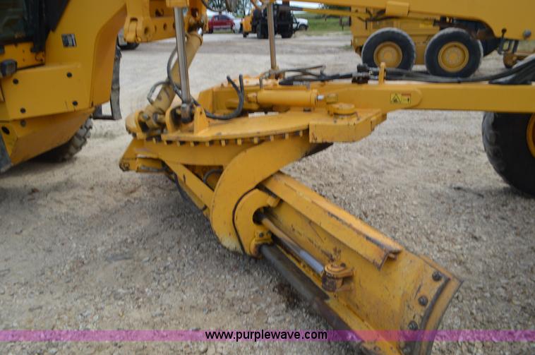 image for item J8698 2007 Volvo G930 motor grader