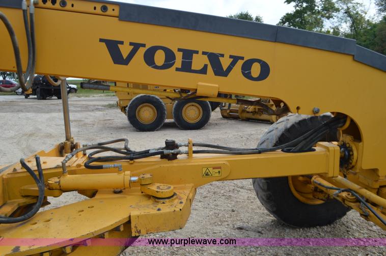 image for item J8698 2007 Volvo G930 motor grader