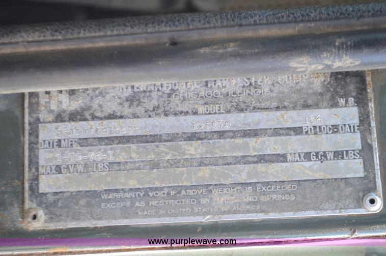 image for item J8699 1976 International Paystar 5000 dump truck