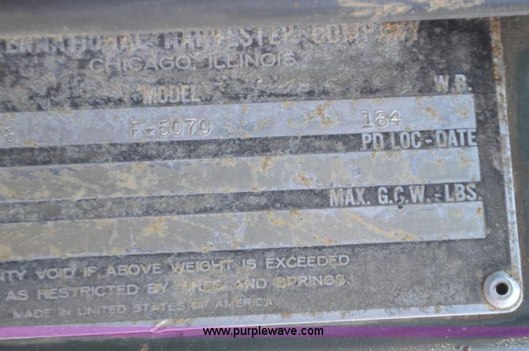 image for item J8699 1976 International Paystar 5000 dump truck