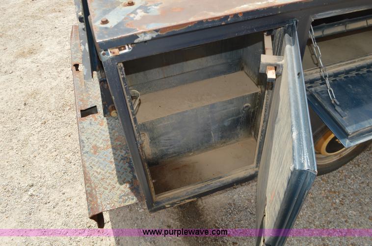 image for item J8701 1986 Chevrolet S10 pickup truck