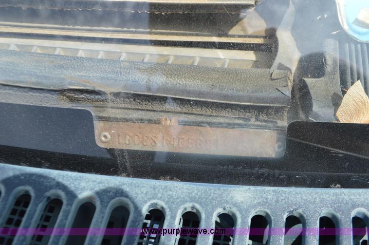 image for item J8701 1986 Chevrolet S10 pickup truck