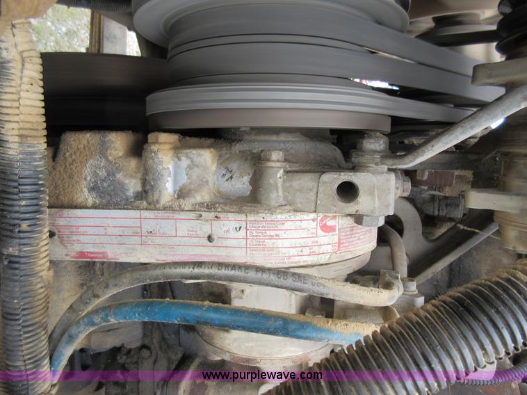 image for item J8704 1990 Freightliner FLC1124T dump truck