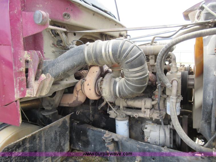 image for item J8704 1990 Freightliner FLC1124T dump truck