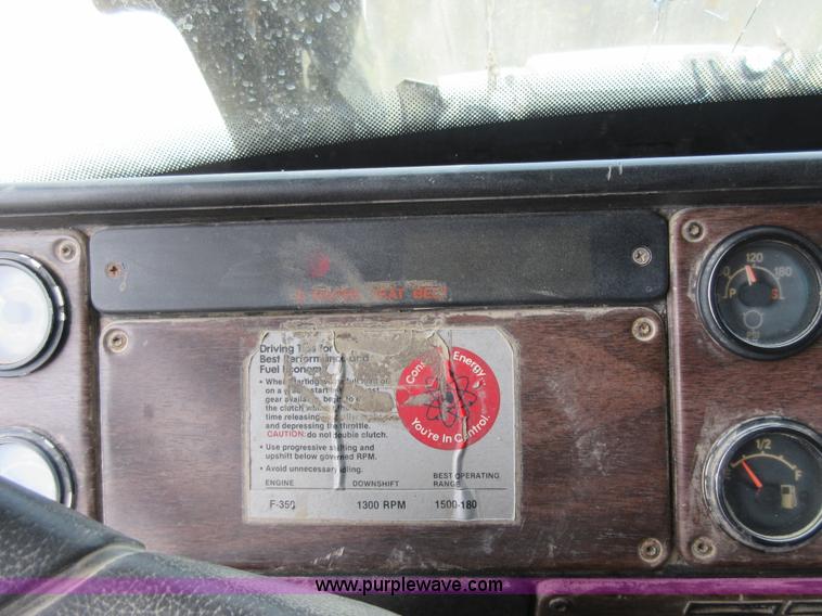 image for item J8704 1990 Freightliner FLC1124T dump truck