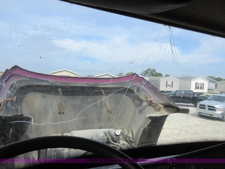 image for item J8704 1990 Freightliner FLC1124T dump truck