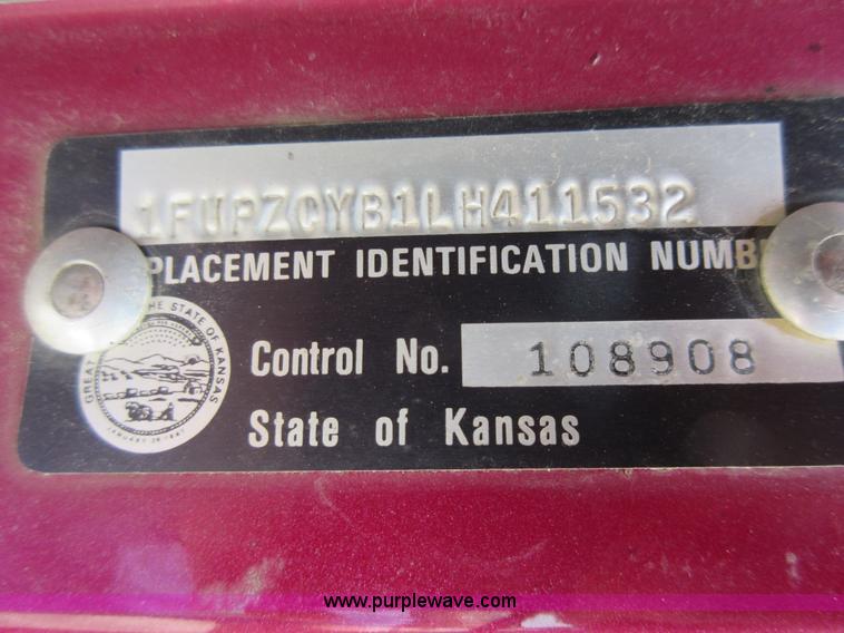 image for item J8704 1990 Freightliner FLC1124T dump truck