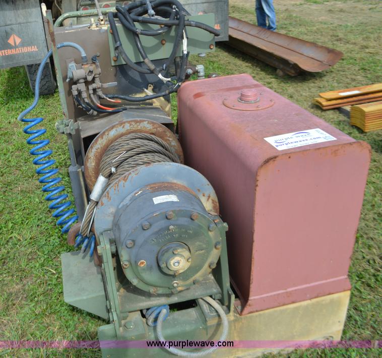 image for item J8705 DP Manufacturing V5BDX1LD hydraulic winch