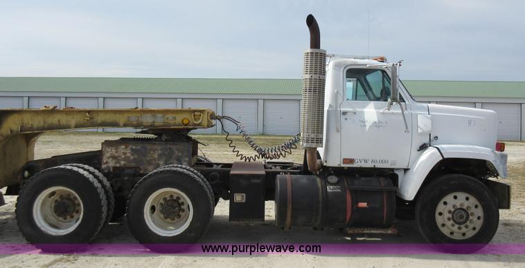 image for item J8706 1983 GMC Brigadier semi truck