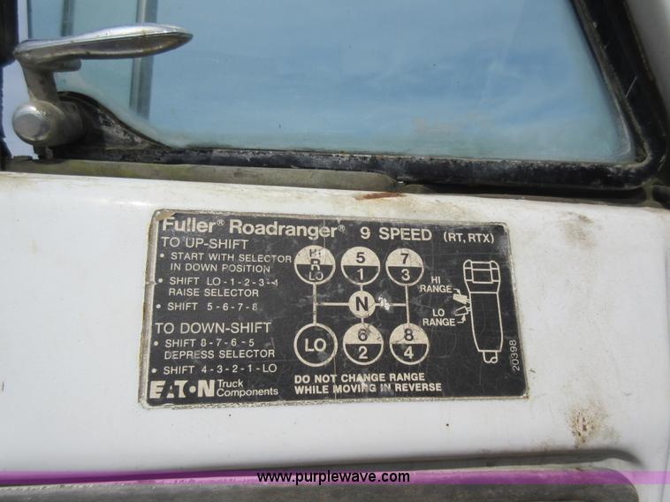 image for item J8706 1983 GMC Brigadier semi truck