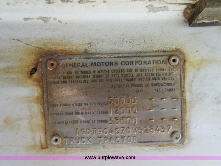 image for item J8706 1983 GMC Brigadier semi truck