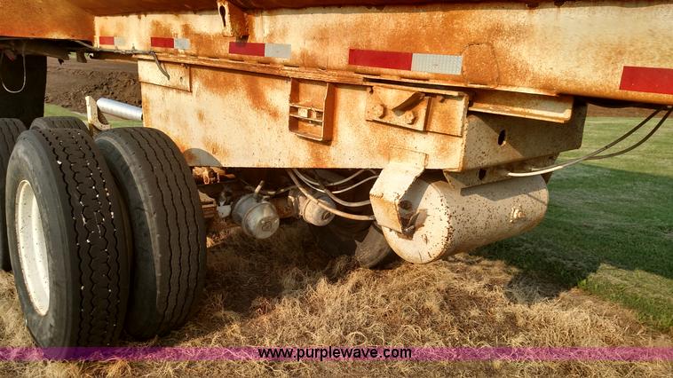 image for item K1135 1987 Clement end dump barrel trailer