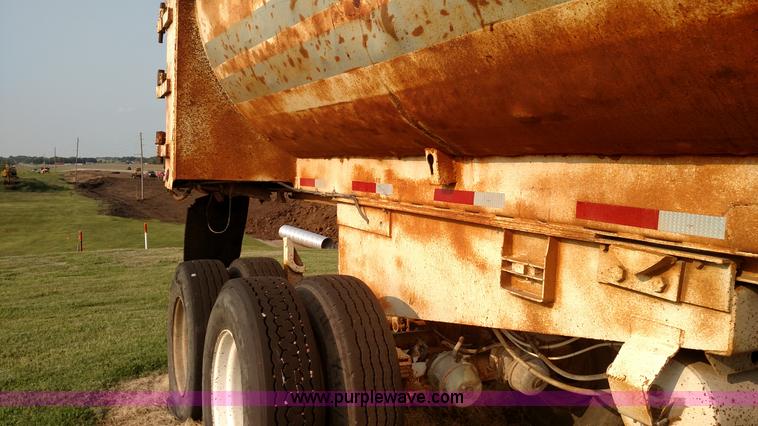 image for item K1135 1987 Clement end dump barrel trailer