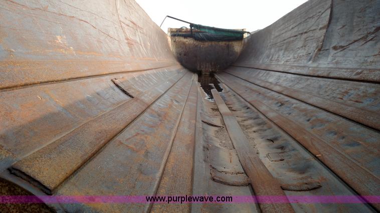 image for item K1135 1987 Clement end dump barrel trailer