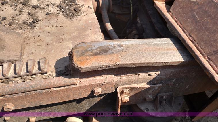 image for item K1172 1987 Ford LTL9000 semi truck
