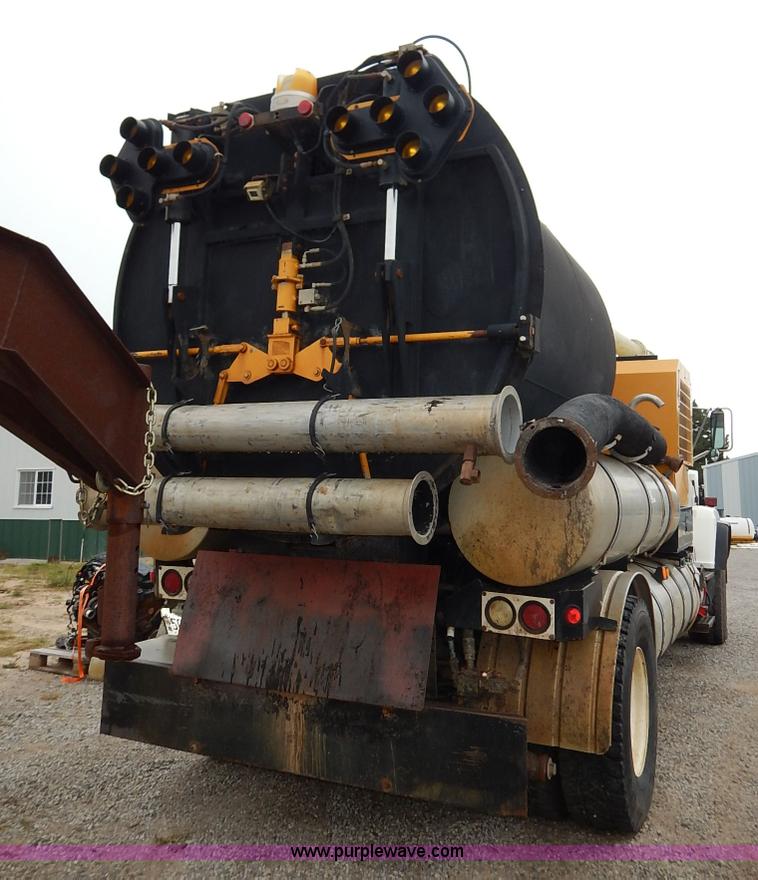 image for item K1649 1995 Ford LN8000 sewer rodder truck