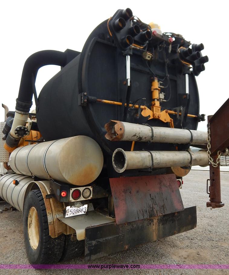 image for item K1649 1995 Ford LN8000 sewer rodder truck