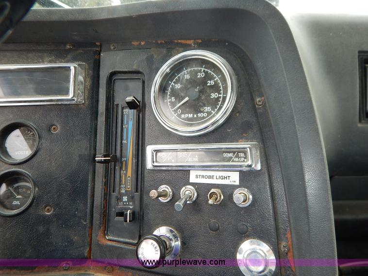 image for item K1649 1995 Ford LN8000 sewer rodder truck