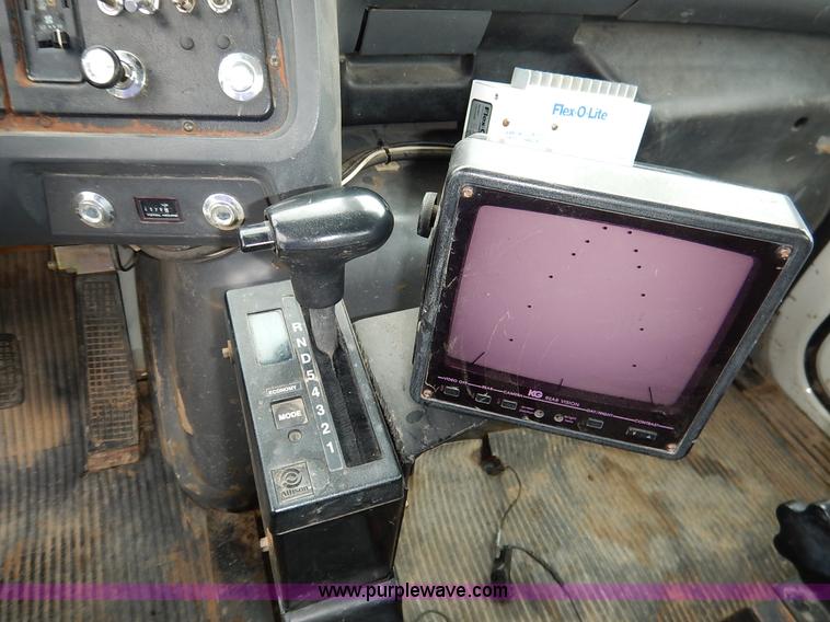 image for item K1649 1995 Ford LN8000 sewer rodder truck