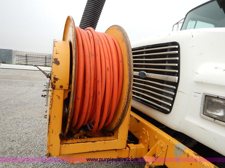 image for item K1649 1995 Ford LN8000 sewer rodder truck