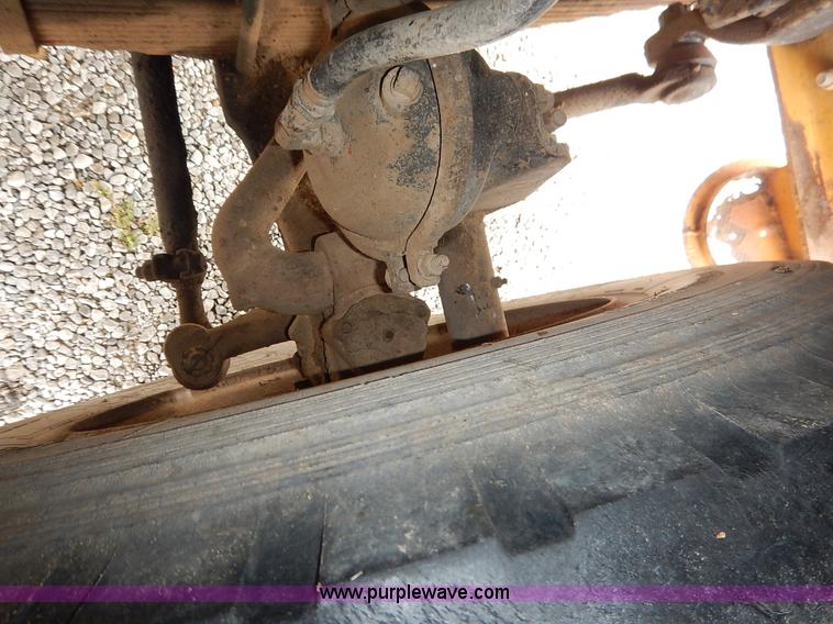 image for item K1649 1995 Ford LN8000 sewer rodder truck