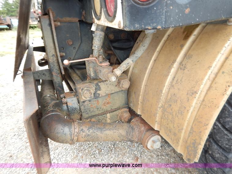 image for item K1649 1995 Ford LN8000 sewer rodder truck