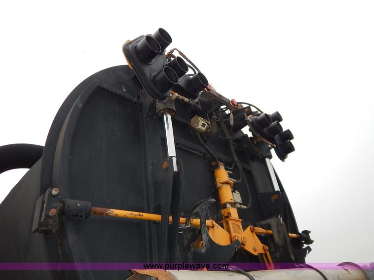 image for item K1649 1995 Ford LN8000 sewer rodder truck