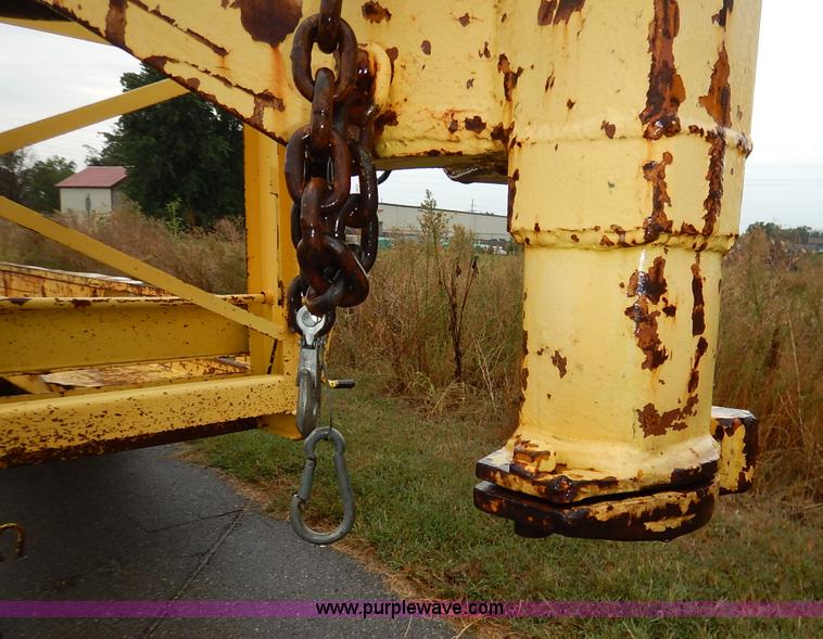 image for item K1660 1987 Belshie T-2 equipment trailer