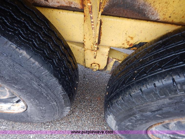 image for item K1660 1987 Belshie T-2 equipment trailer