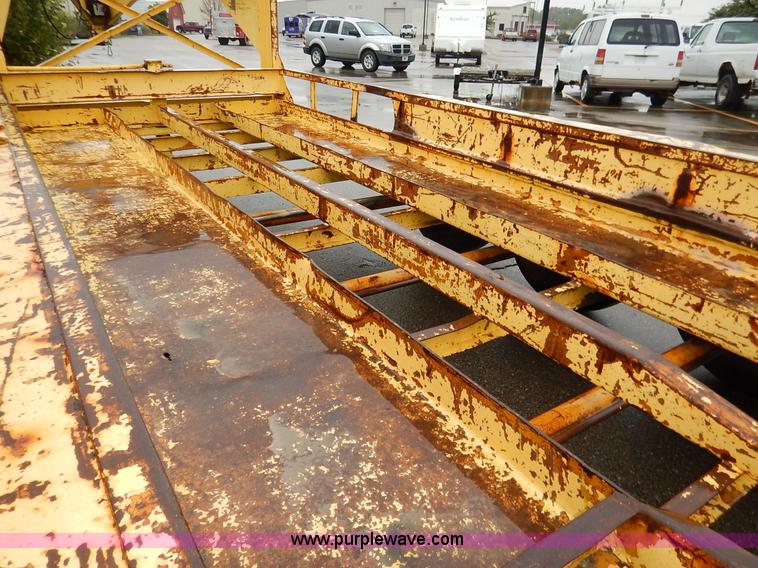 image for item K1660 1987 Belshie T-2 equipment trailer