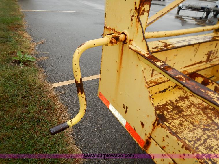 image for item K1660 1987 Belshie T-2 equipment trailer