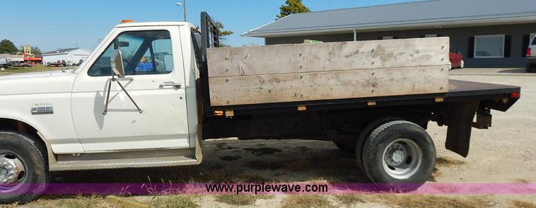 image for item K1718 1991 Ford F450 Super Duty Custom dump bed truck