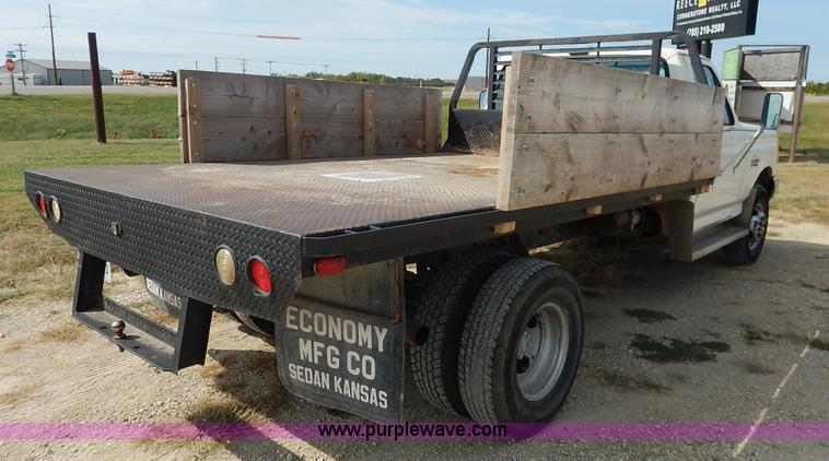 image for item K1718 1991 Ford F450 Super Duty Custom dump bed truck