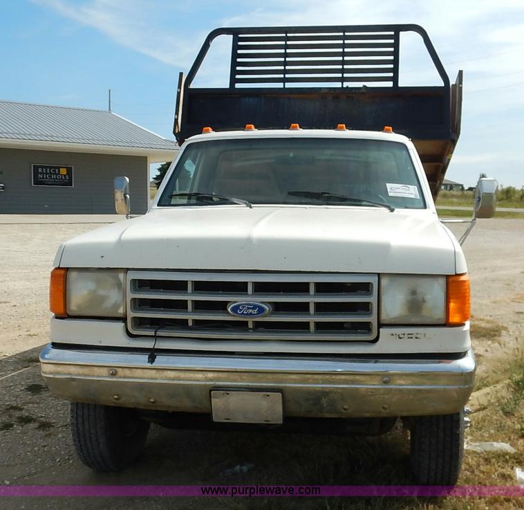 image for item K1718 1991 Ford F450 Super Duty Custom dump bed truck