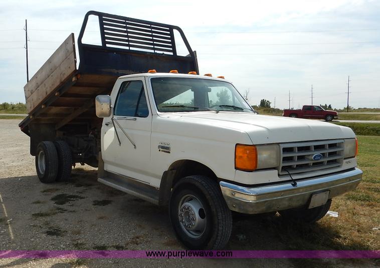 image for item K1718 1991 Ford F450 Super Duty Custom dump bed truck