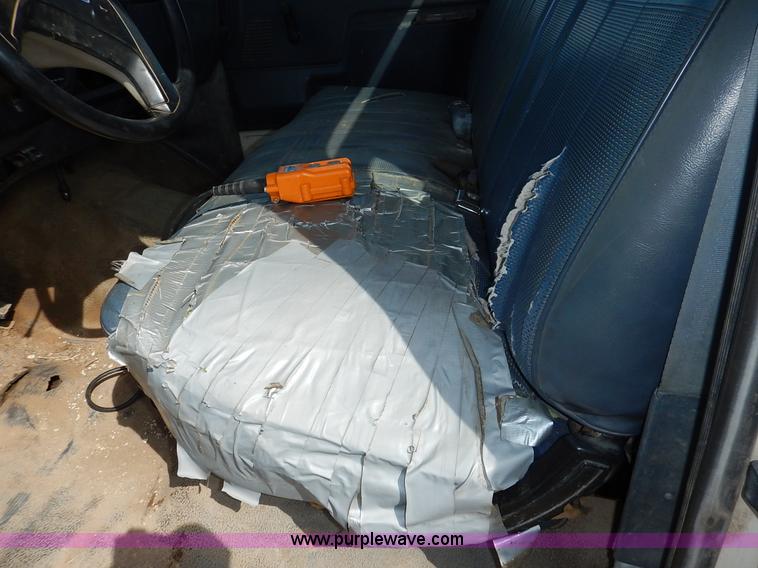 image for item K1718 1991 Ford F450 Super Duty Custom dump bed truck