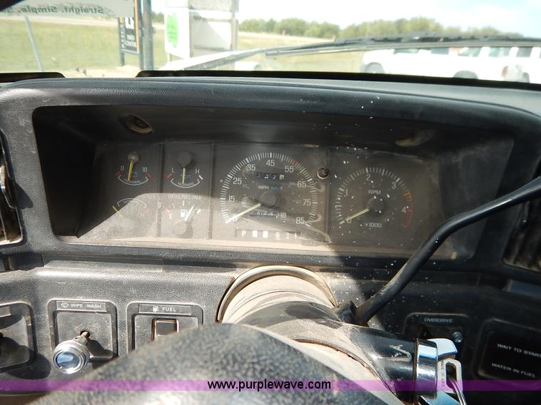 image for item K1718 1991 Ford F450 Super Duty Custom dump bed truck