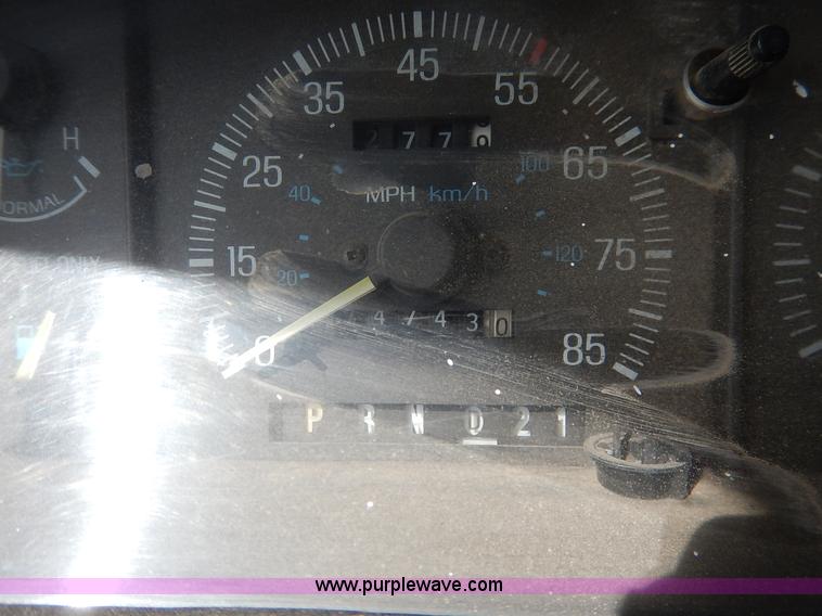 image for item K1718 1991 Ford F450 Super Duty Custom dump bed truck