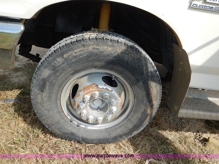 image for item K1718 1991 Ford F450 Super Duty Custom dump bed truck