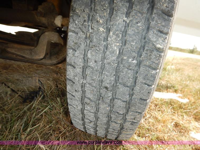 image for item K1718 1991 Ford F450 Super Duty Custom dump bed truck