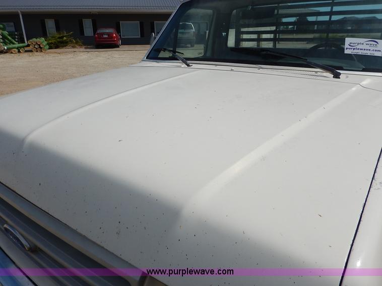 image for item K1718 1991 Ford F450 Super Duty Custom dump bed truck