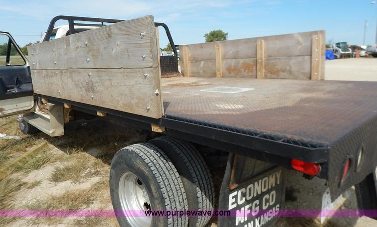 image for item K1718 1991 Ford F450 Super Duty Custom dump bed truck